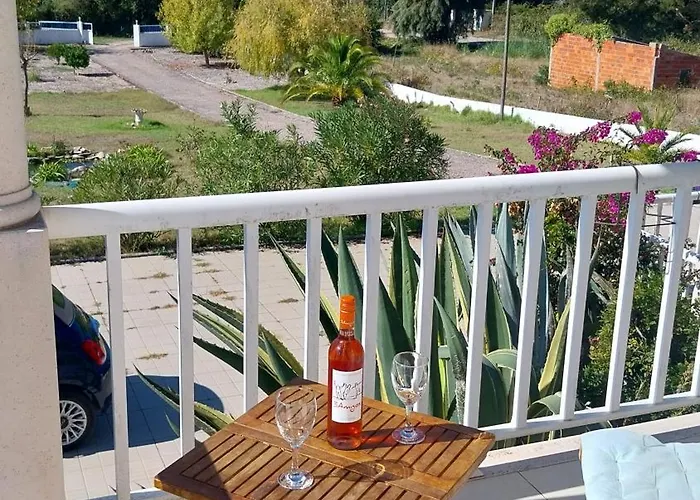 بيت ضيافة Casa Da Alegria Boutique Guest كالداس دا راينها